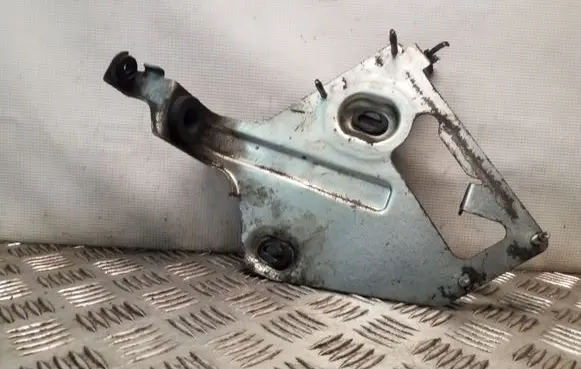 Nissan Juke I F15 Other engine bay part