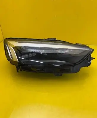 Audi A5 Headlight/headlamp 8W6941012