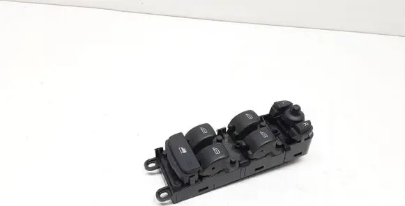 Volvo V40 Electric window control switch 31334567