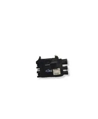 Renault Megane III Battery relay fuse 243800011R 040509134358 PQT07830