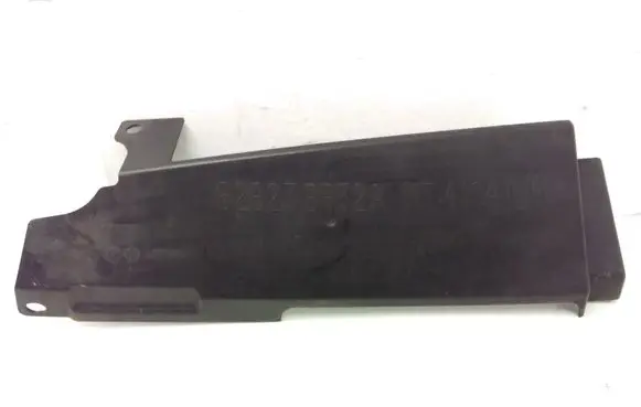 Nissan Qashqai+2 Radiator trim 62823BR32A