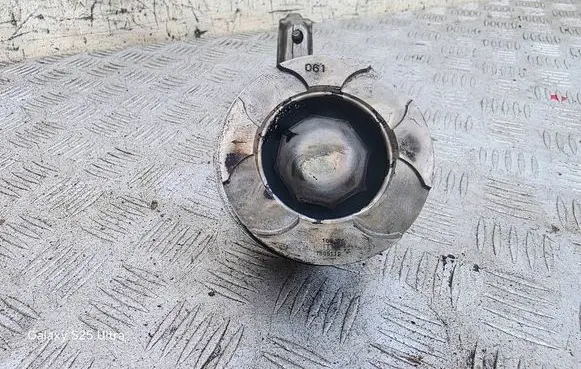 Mitsubishi ASX Piston with connecting rod M174 1805112