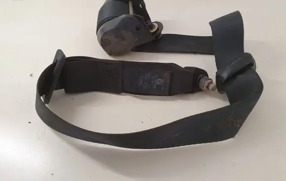 Opel Frontera B Rear seatbelt 97142323