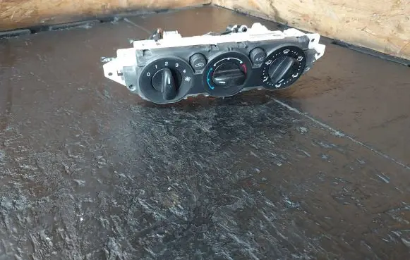 Ford Focus Climate control unit 3M5T-19980-AD