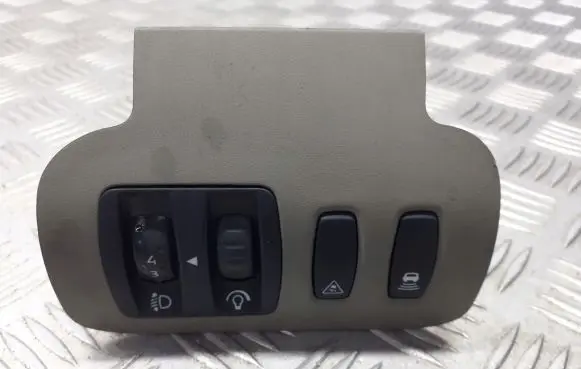 Renault Scenic II - Grand scenic II Headlight level height control switch 8200140984