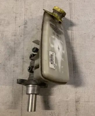 Chrysler Grand Voyager V Master brake cylinder