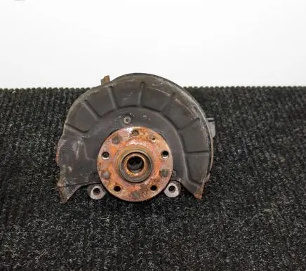 Volkswagen Jetta VI Front wheel hub