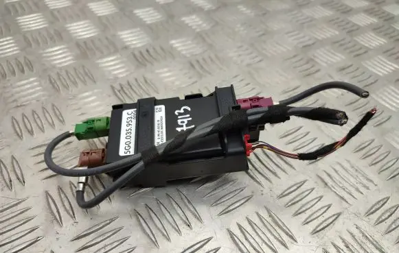 Volkswagen PASSAT B8 USB control unit 5G0035953C