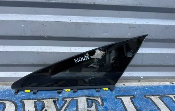 Mercedes-Benz CLA C117 X117 W117 Rear side window A1176700412