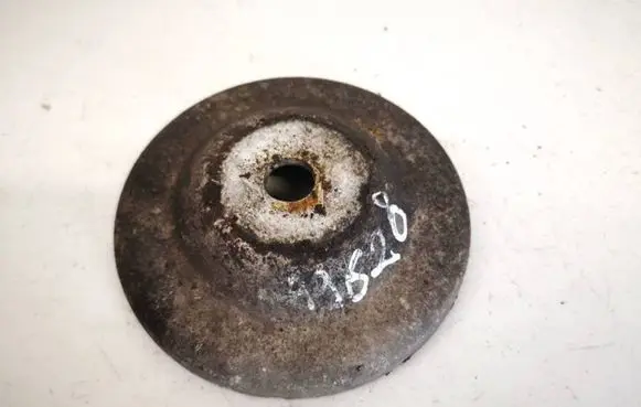 BMW 1 E81 E87 Front coil spring rubber mount 33316763411