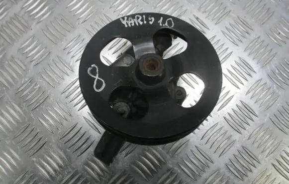 Toyota Yaris Power steering pump
