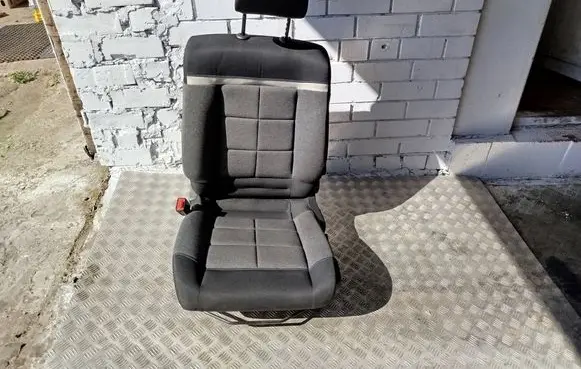 Citroen C4 Cactus Front driver seat L0289157AK