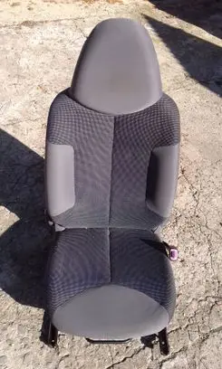 Peugeot 107 Front passenger seat 