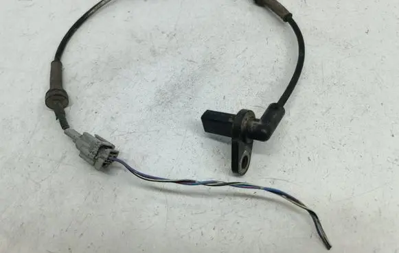 Nissan X-Trail T30 ABS rear brake sensor 47900EQ010