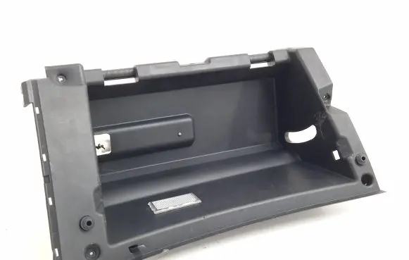 Opel Zafira C Glove box frame 