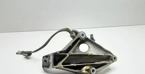 BMW X1 E84 Engine mounting bracket 6775041 22116775041