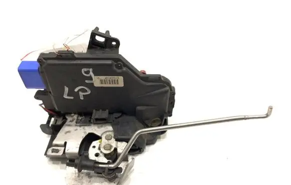 Audi A3 S3 8P Front door lock 4E1837015
