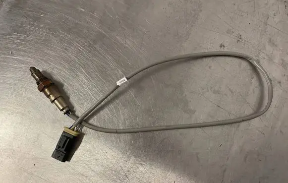 BMW 5 G30 G31 Lambda probe sensor 945470902