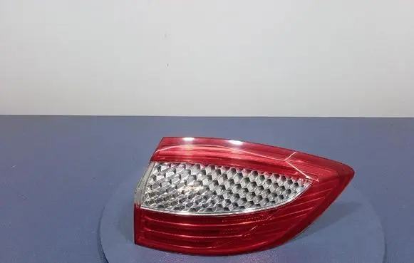 Ford Mondeo MK IV Rear/tail lights 7S71-13404-B