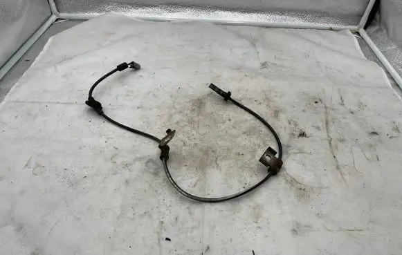 Subaru Forester SH ABS brake wheel speed sensor K127540AG10
