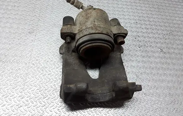 Skoda Octavia Mk1 (1U) Front brake caliper