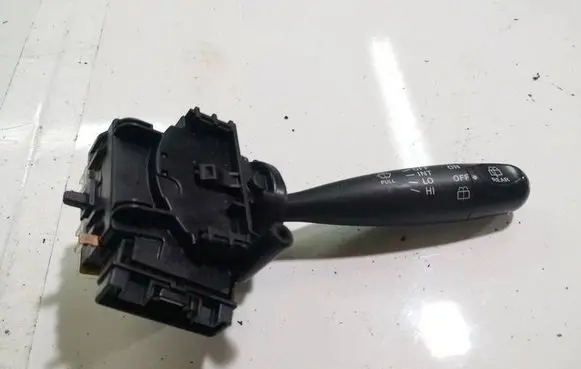 Toyota Yaris Wiper control stalk 