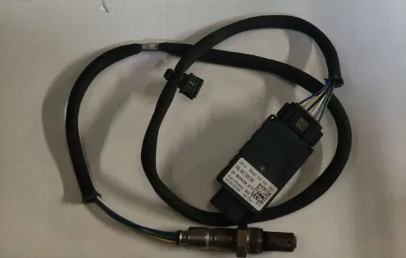 Volkswagen Golf VII Lambda probe sensor 04L907805DE 0281007327