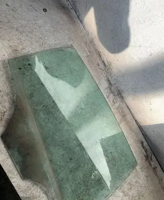 Opel Insignia A Rear door window glass