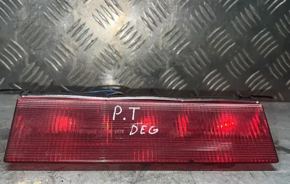 Chrysler PT Cruiser Third/center stoplight 223017