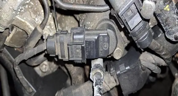 KIA Ceed Air pressure sensor 393002A000 96700930001