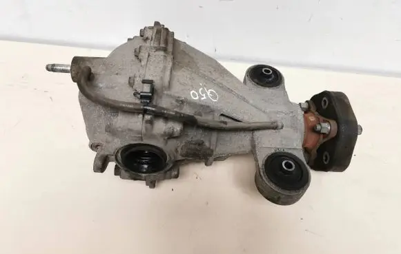 Infiniti Q50 Rear differential 826C