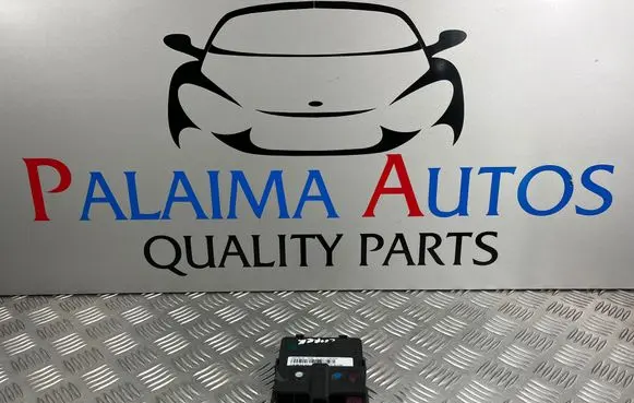Mini Cooper Countryman R60 Battery relay fuse V4913672603