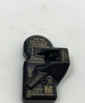 Porsche Cayenne (9Y0 9Y3) Tire pressure sensor 5Q0907275B