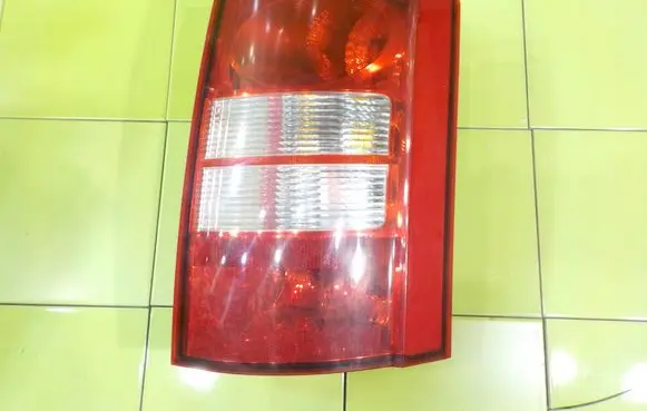Chrysler Grand Voyager V Rear/tail lights 05113202AA 18AB19
