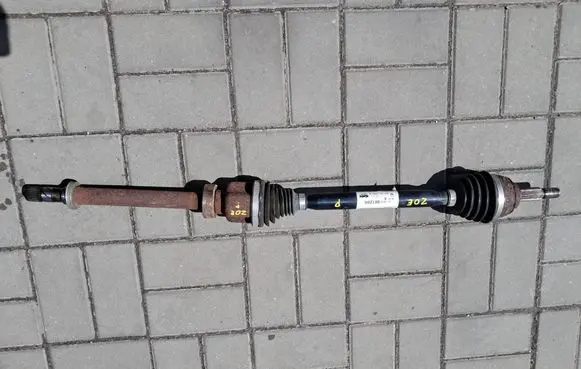 Renault Zoe Front driveshaft 391008720R