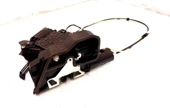 BMW 5 GT F07 Rear door soft close latching motor 7149447