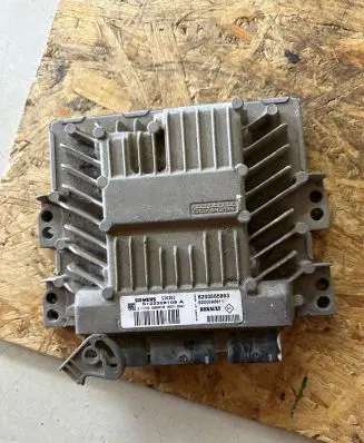 Renault Megane II Engine control unit/module 8200565863
