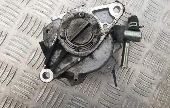 Mitsubishi ASX Vacuum pump