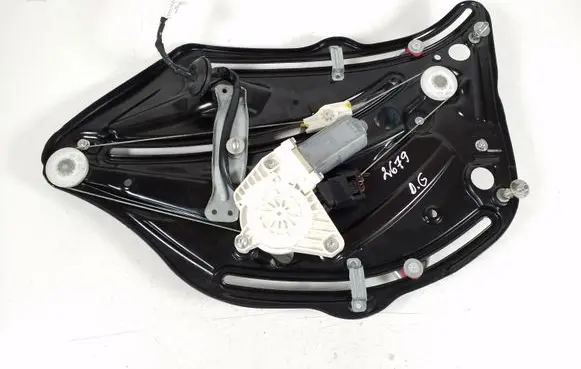 Mercedes-Benz E C207 W207 Vent window/glass motor A2078200642 A2076702003