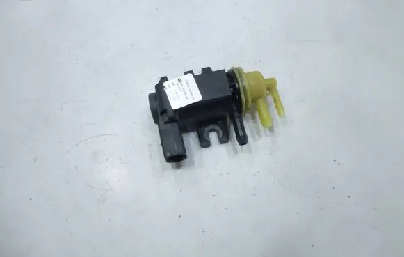 Volkswagen Caddy Turbo solenoid valve 04L131051AH 25042019 15092014