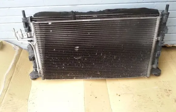 Ford Focus C-MAX Radiator set 