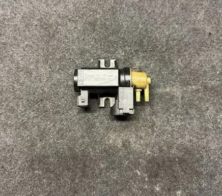 BMW 5 F10 F11 Turbo solenoid valve 7626350