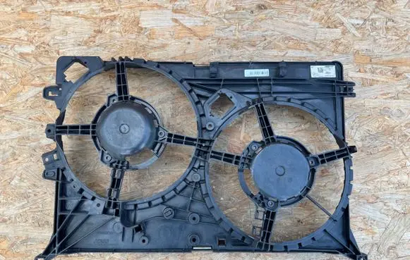 Jeep Renegade Radiator cooling fan shroud 8C6641000 52042097 8F6700000