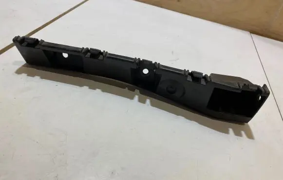 Ford Mustang VI Front bumper mounting bracket FR3B16C066AC