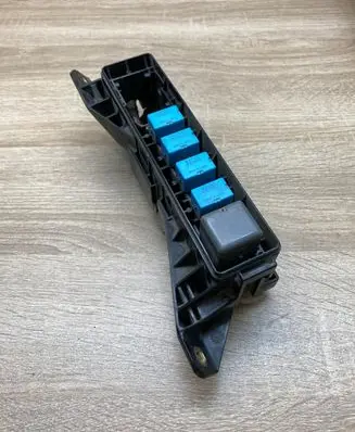Toyota Prius (XW20) Fuse box set 9098702025 7107XA1