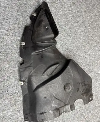 Rear underbody cover/under tray