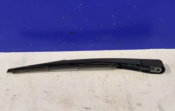 Volvo V60 Rear wiper blade arm 31457161