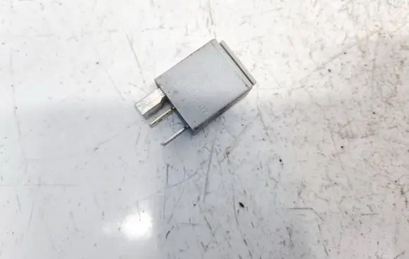 Skoda Octavia Mk2 (1Z) Other relay 1K0951253 0332011100