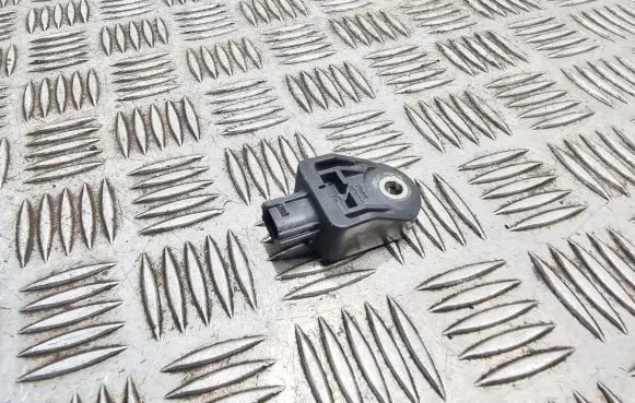 Toyota RAV 4 (XA30) Airbag deployment crash/impact sensor 8917642080