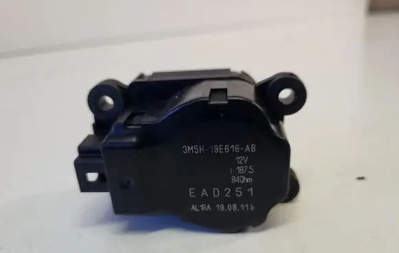 Ford C-MAX II A/C air flow flap actuator/motor 3M5H10E616AB